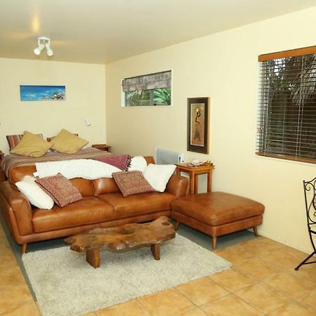 Gems Seaside Lodge Ahipara Exterior photo
