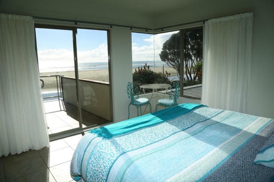 Gems Seaside Lodge Ahipara Exterior photo