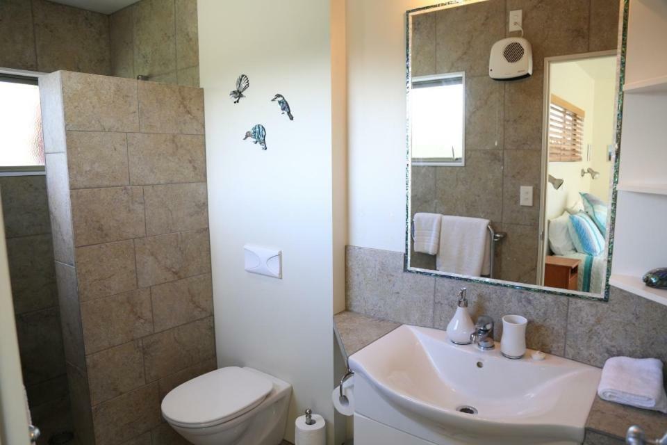 Gems Seaside Lodge Ahipara Exterior photo